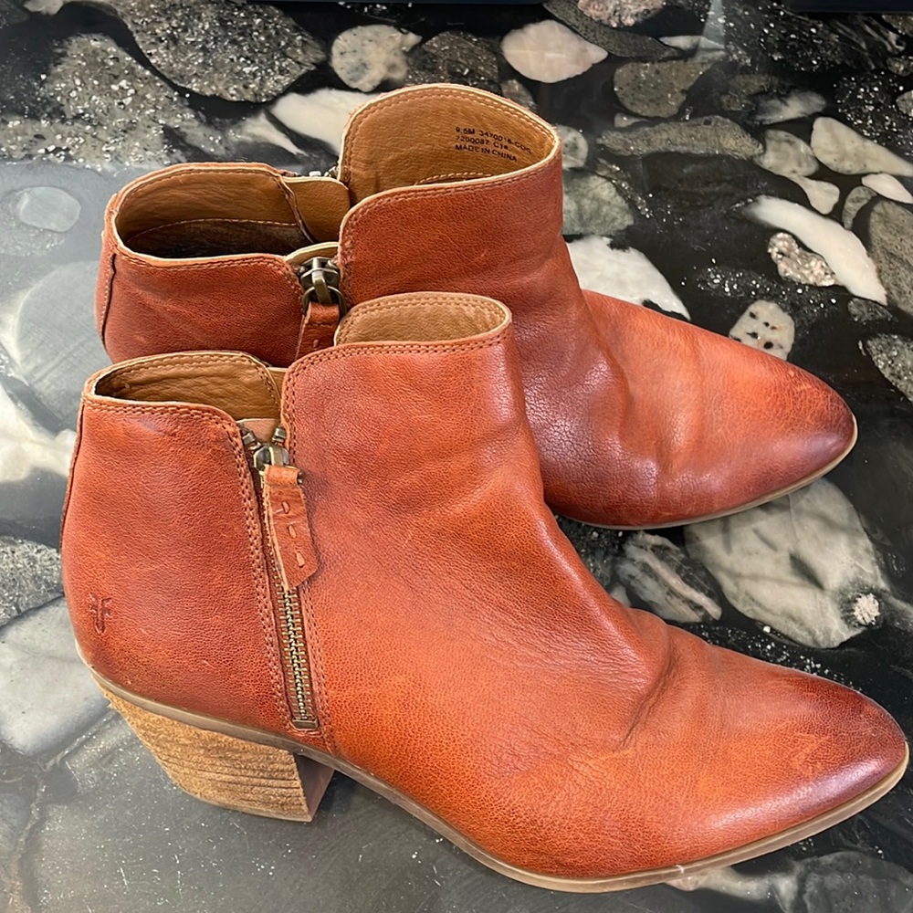 Frye 9.5 Judith Zip Booties in cognac.